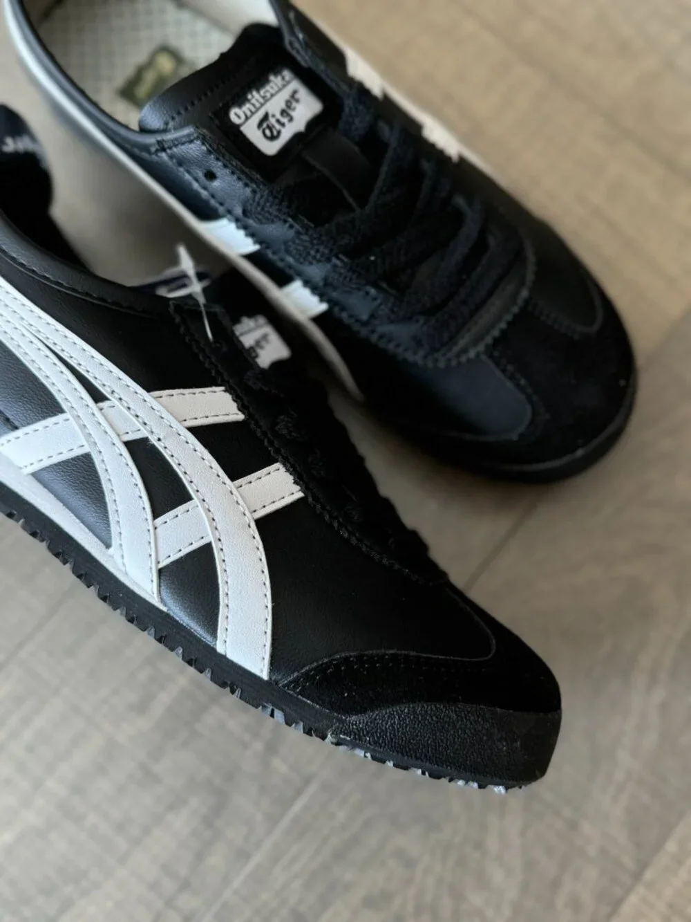 Women’s Onitsuka Tiger Mexico 66 Black White Sneakers – Retro Classic Style